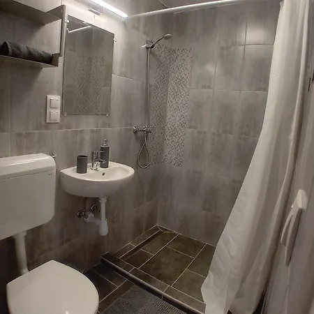 Bazaltko Apartamento Zalahaláp